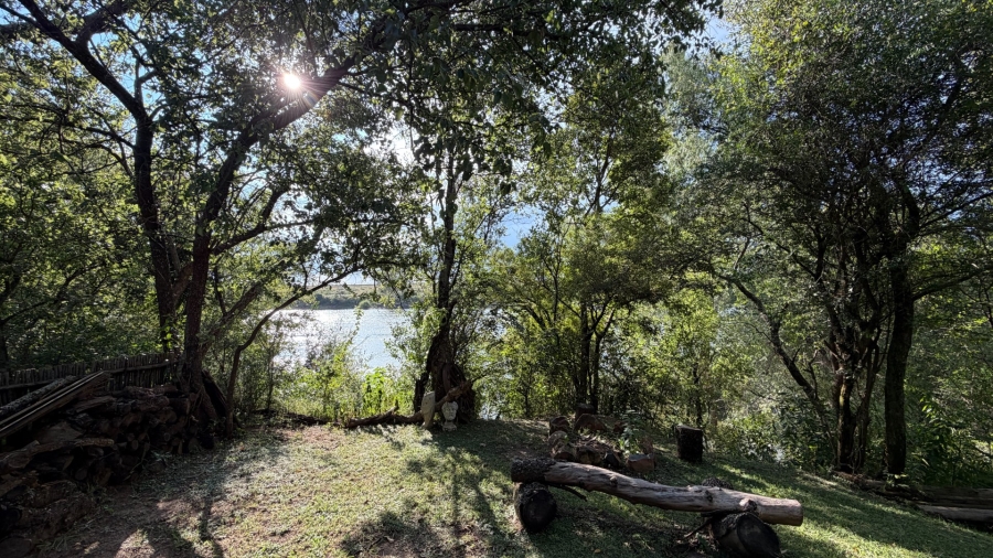  Bedroom Property for Sale in Viljoenskroon Rural Free State